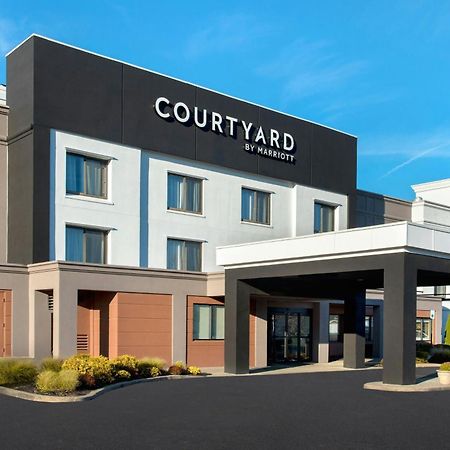 Courtyard Newburgh Stewart Airport Hotel Eksteriør billede