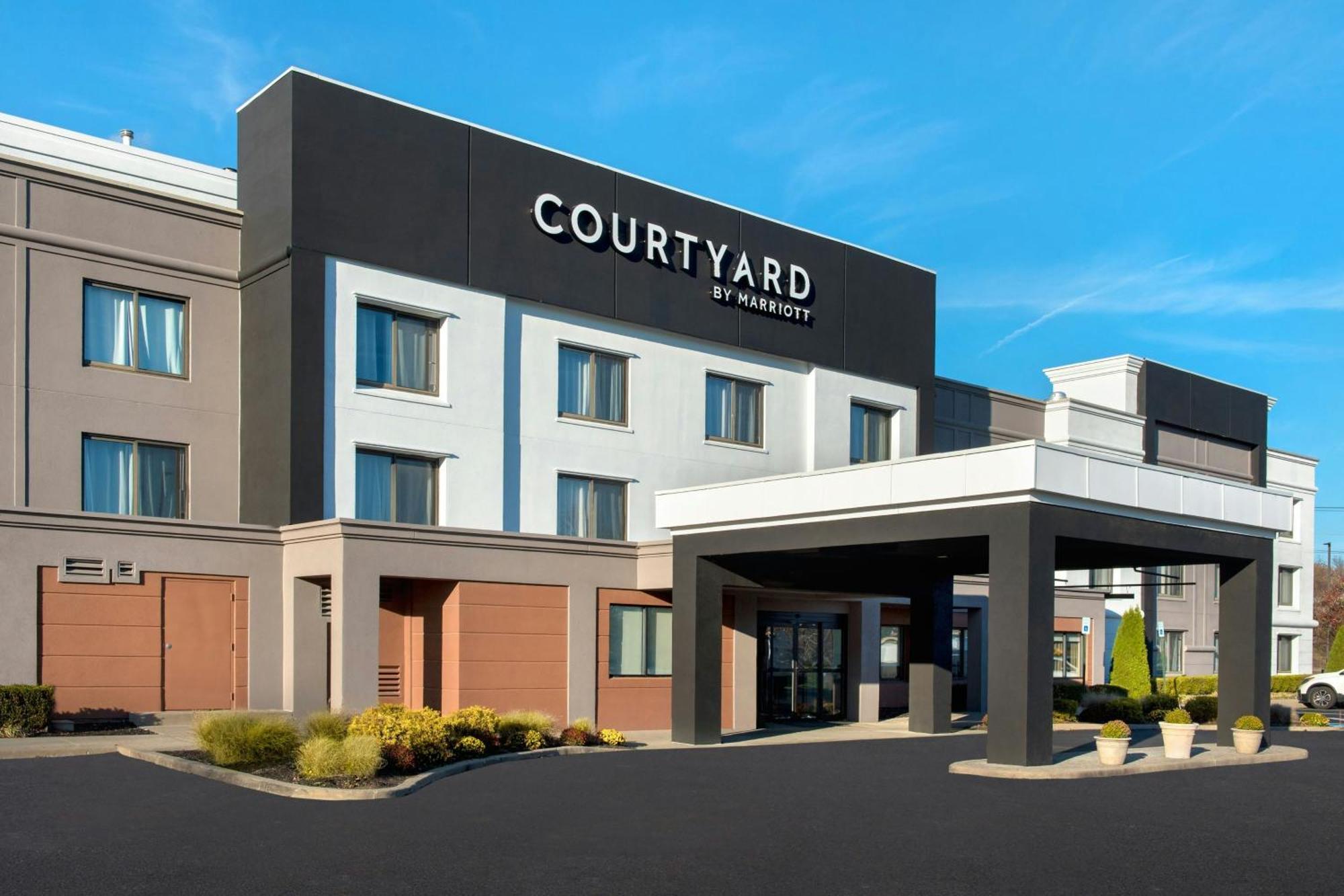 Courtyard Newburgh Stewart Airport Hotel Eksteriør billede
